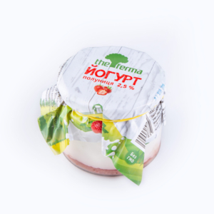 jogurt polunitsya 2.5 300x300 - Йогурт з полуницею термостатний 2,5%